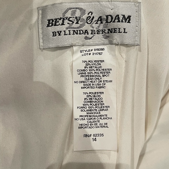 Floral Dress size 14 never worn - Picture 4 of 7